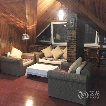 青岛(地铁步行三分钟)欧式私家精品双卧客房公寓(2号店)酒店提供图片