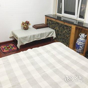 青岛(地铁步行三分钟)欧式私家精品双卧客房公寓(2号店)酒店提供图片