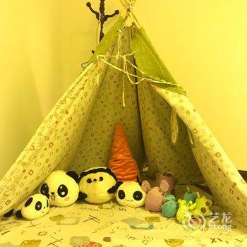 成都华西川大附近文艺复式楼中楼10居公寓(金陵横路48号分店)酒店提供图片