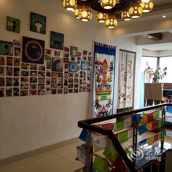 成都华西川大附近文艺复式楼中楼10居公寓(金陵横路48号分店)酒店提供图片