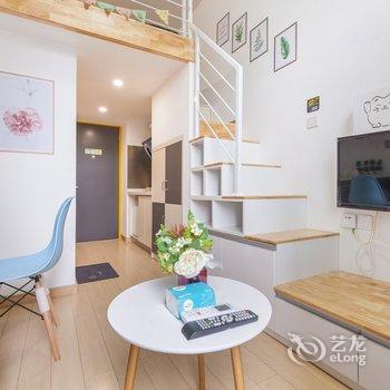 广州小柏屋公寓(北街路上十二巷分店)酒店提供图片