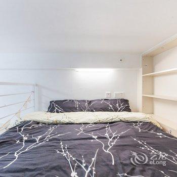 广州小柏屋公寓(北街路上十二巷分店)酒店提供图片