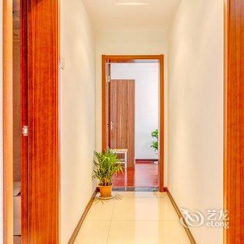 西安大雁塔南稍门市中心地铁旁公寓(永宁村分店)酒店提供图片