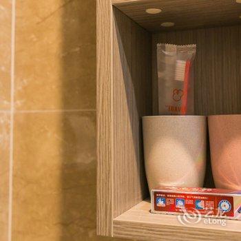 西安巢生活「泰华金汇」分店公寓酒店提供图片