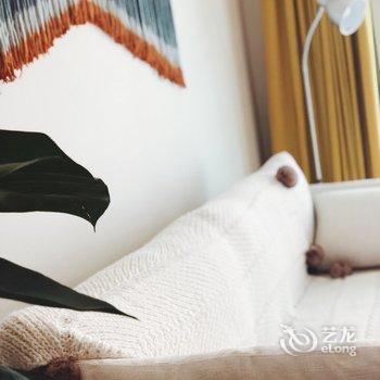 重庆廖矜持啊公寓酒店提供图片