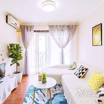 重庆云端小栖公寓酒店提供图片