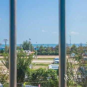 青岛薛忠峰金沙滩海景房公寓(金沙滩路与云雾山路交叉口分店)酒店提供图片
