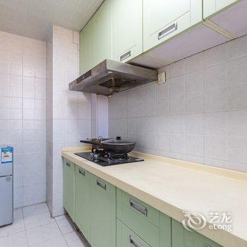 青岛火车站中山路周边家庭公寓整套出租(7号店)酒店提供图片