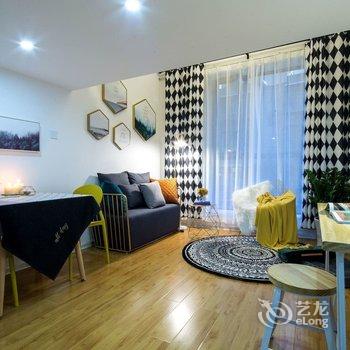 西安鲜衣怒马天涯仗剑公寓酒店提供图片