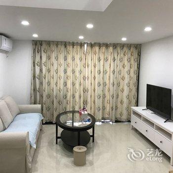 广州逸旅时光公寓(光明北路分店)酒店提供图片