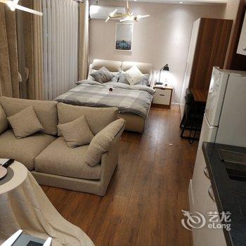 往事如疯公寓(北京郎家园路北口店)酒店提供图片