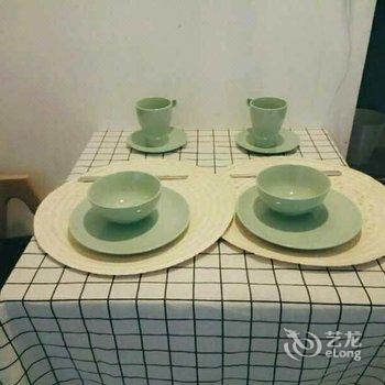 广州白云机场龙归地铁站附近宜家电影房整租公寓(柏塘一社公园分店)酒店提供图片