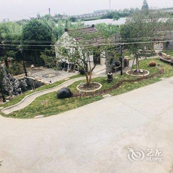 上海一鹿有你客栈(建设路与棋杆路交叉口分店)酒店提供图片