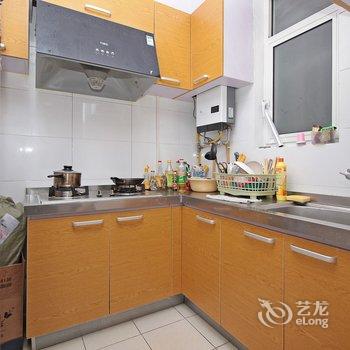 上海市中心温馨设计感公寓(法华镇路分店)酒店提供图片