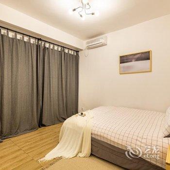 重庆左右民宿(千佛寺分店)酒店提供图片