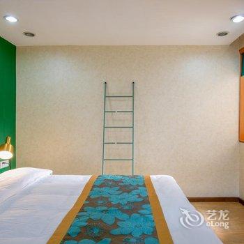 重庆等花开小窝公寓(下纯阳洞街分店)酒店提供图片