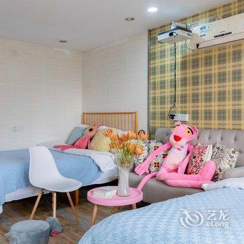 重庆等花开小窝公寓(下纯阳洞街分店)酒店提供图片