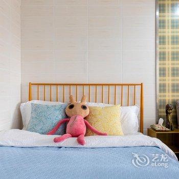 重庆等花开小窝公寓(下纯阳洞街分店)酒店提供图片