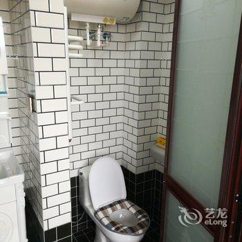 雅城名筑公寓(青岛德建小区店)酒店提供图片