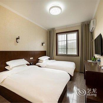 栾川清雅山居酒店提供图片