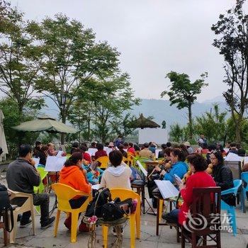 彭州临江天然居酒店提供图片