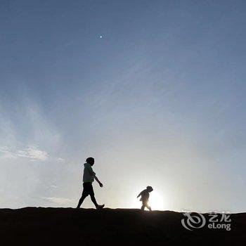 沙坡头星月国际露营基地酒店提供图片