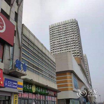 莱漫娜电竞酒店(泰安万达广场店)酒店提供图片