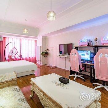莱漫娜电竞酒店(泰安万达广场店)酒店提供图片