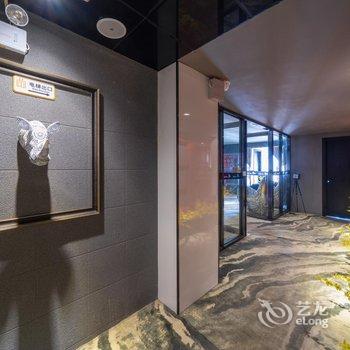 桃丝艺术酒店(南宁金湖广场地铁站店)酒店提供图片