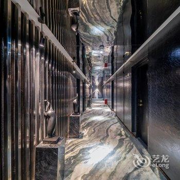 桃丝艺术酒店(南宁金湖广场地铁站店)酒店提供图片