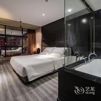 桃丝艺术酒店(南宁金湖广场地铁站店)酒店提供图片