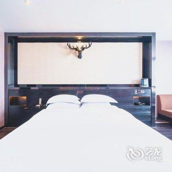 桃丝艺术酒店(南宁金湖广场地铁站店)酒店提供图片