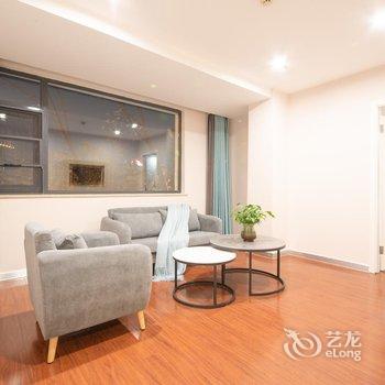 田苑轻居酒店(昆明云大医院翠湖店)酒店提供图片