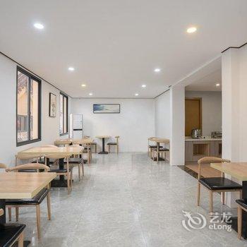 恒通酒店(昆明长水机场店)酒店提供图片