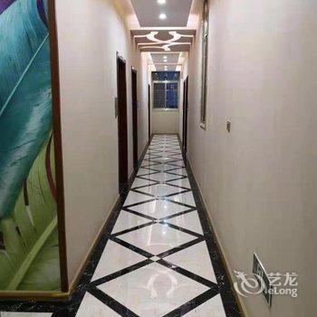 陆良颐景源主题酒店酒店提供图片