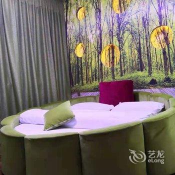 陆良颐景源主题酒店酒店提供图片
