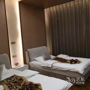 陆良颐景源主题酒店酒店提供图片