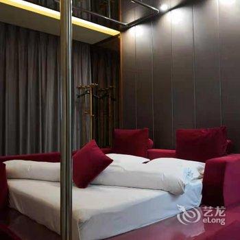 陆良颐景源主题酒店酒店提供图片