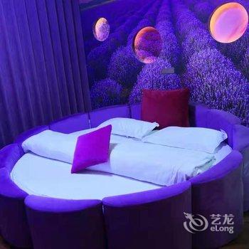 陆良颐景源主题酒店酒店提供图片