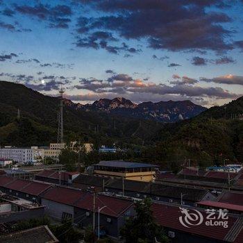 北京琉璃山水民俗餐厅酒店提供图片