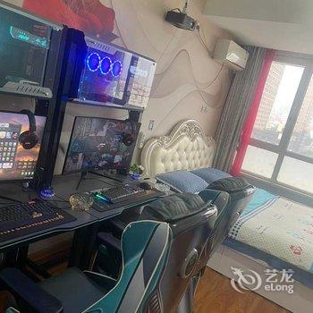乐酷电竞民宿(青岛万达广场店)酒店提供图片