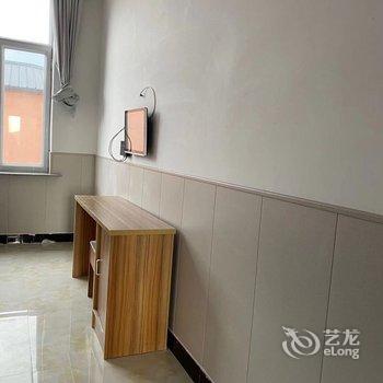 克什克腾旗乌兰布统苏木大漠绿都驿站酒店提供图片