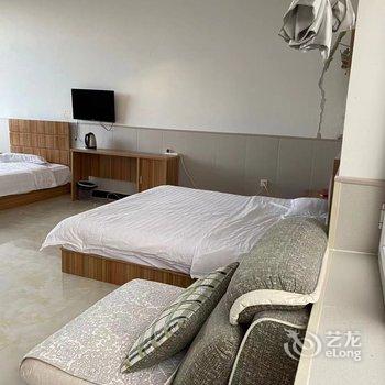 克什克腾旗乌兰布统苏木大漠绿都驿站酒店提供图片