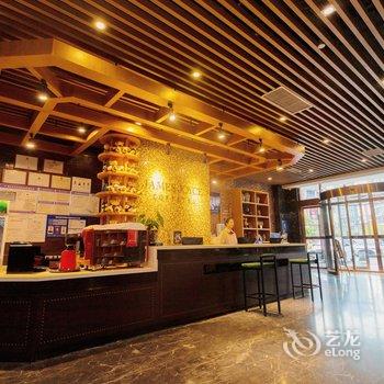 喆啡酒店(南充西华师大华凤校区气象公园店)酒店提供图片