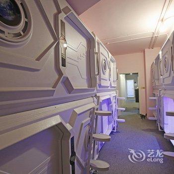 成都自由度太空舱青年旅舍酒店提供图片
