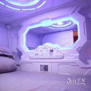 成都自由度太空舱青年旅舍酒店提供图片