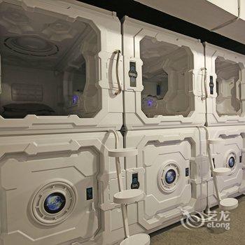成都自由度太空舱青年旅舍酒店提供图片
