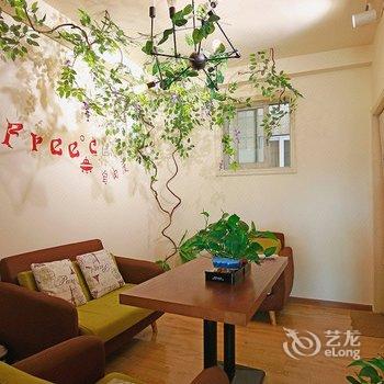 成都自由度太空舱青年旅舍酒店提供图片