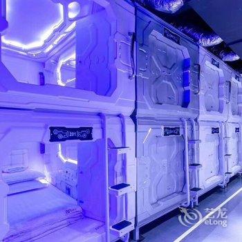 成都自由度太空舱青年旅舍酒店提供图片