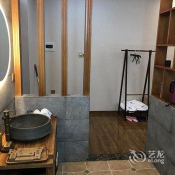 普者黑叁涧庭院民宿酒店提供图片